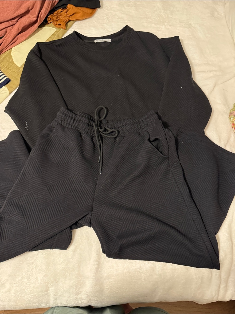 Black Textured Lounge Set - Top & Drawstring Pants